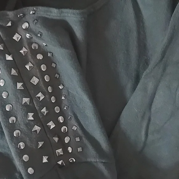 I.D.O. Rhinestoned Green Sweater - Picture 2 of 3